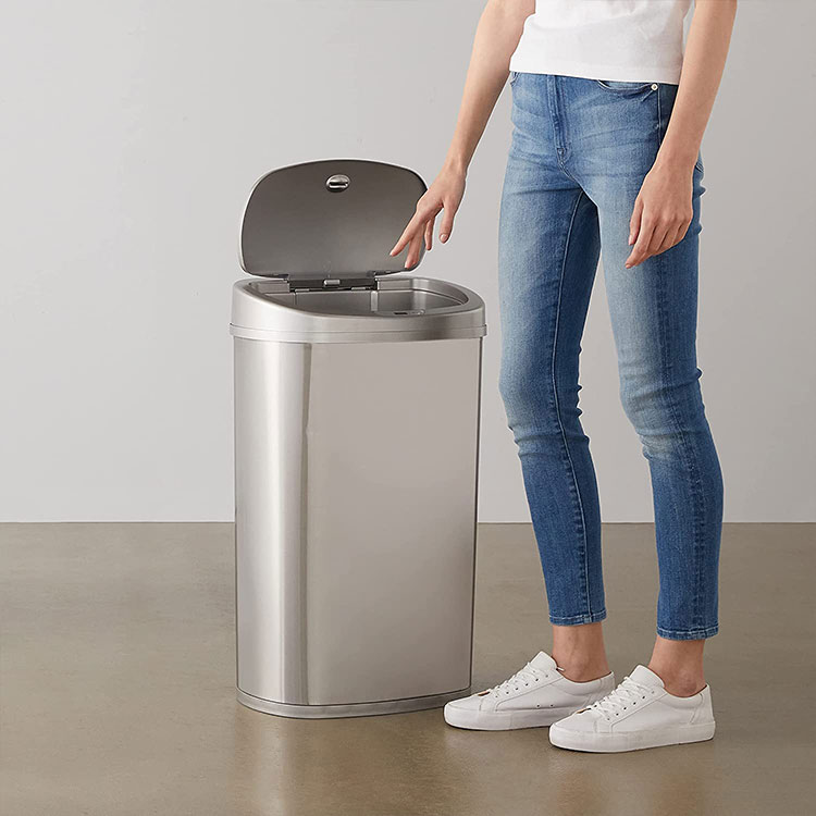Smart Trash Can is Time & Space-Saving